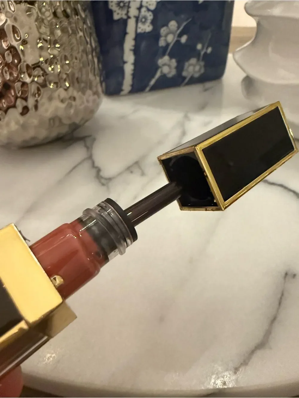 TOM FORD Gloss Luxe Lip Gloss in Inhibition